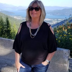 Meet your Posher, Amber